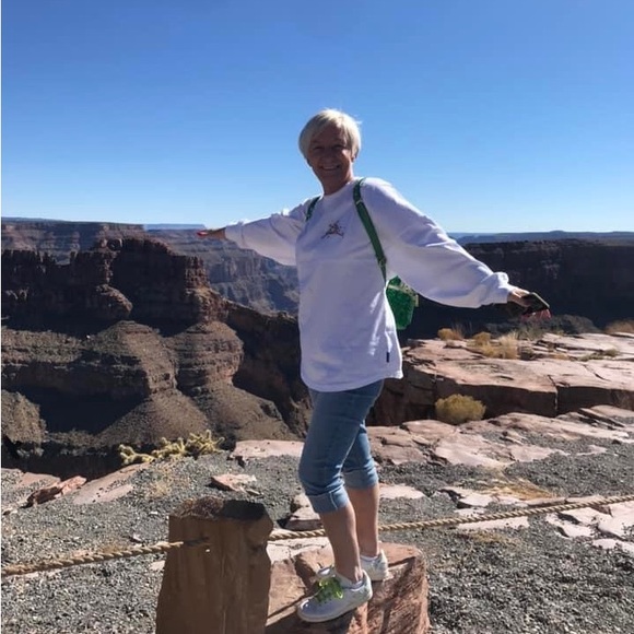 Meet the posher - Picture 2 of 3